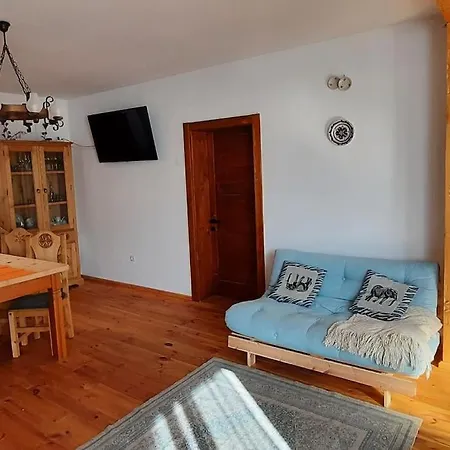 Mura House